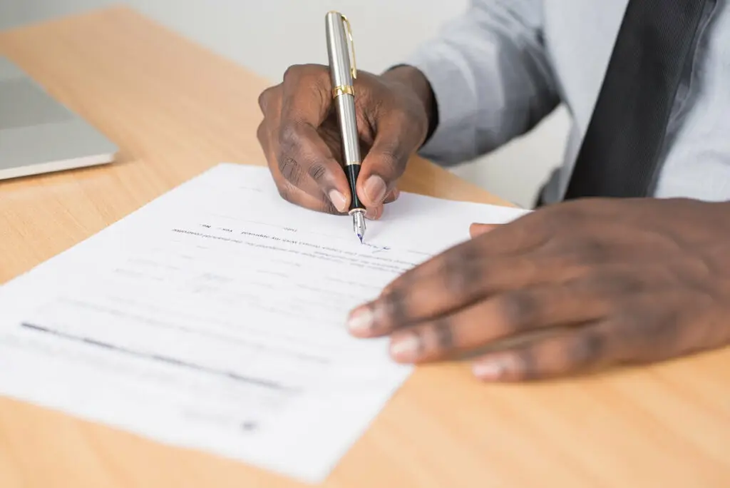 How to Make Multilingual Forms in Microsoft Forms [Tutorial]