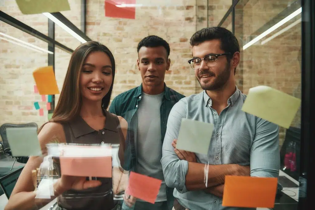 fresh-ideas-cheerful-male-and-female-colleagues