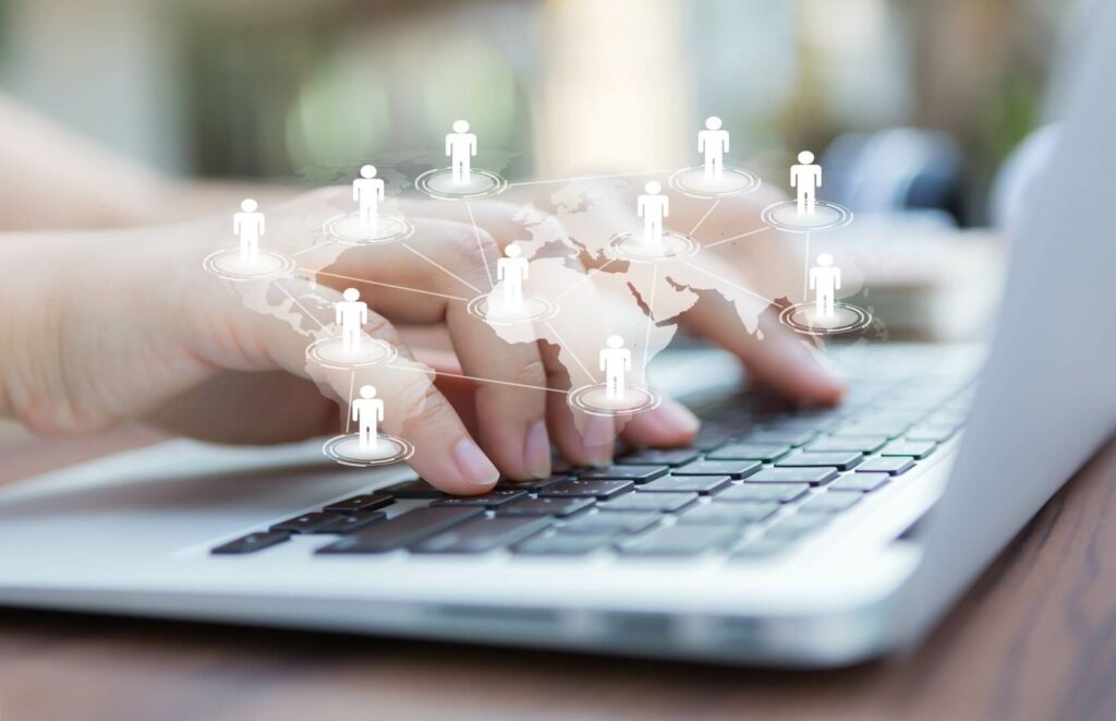 How to Bring Intranet Into Microsoft Teams: Feature Guide