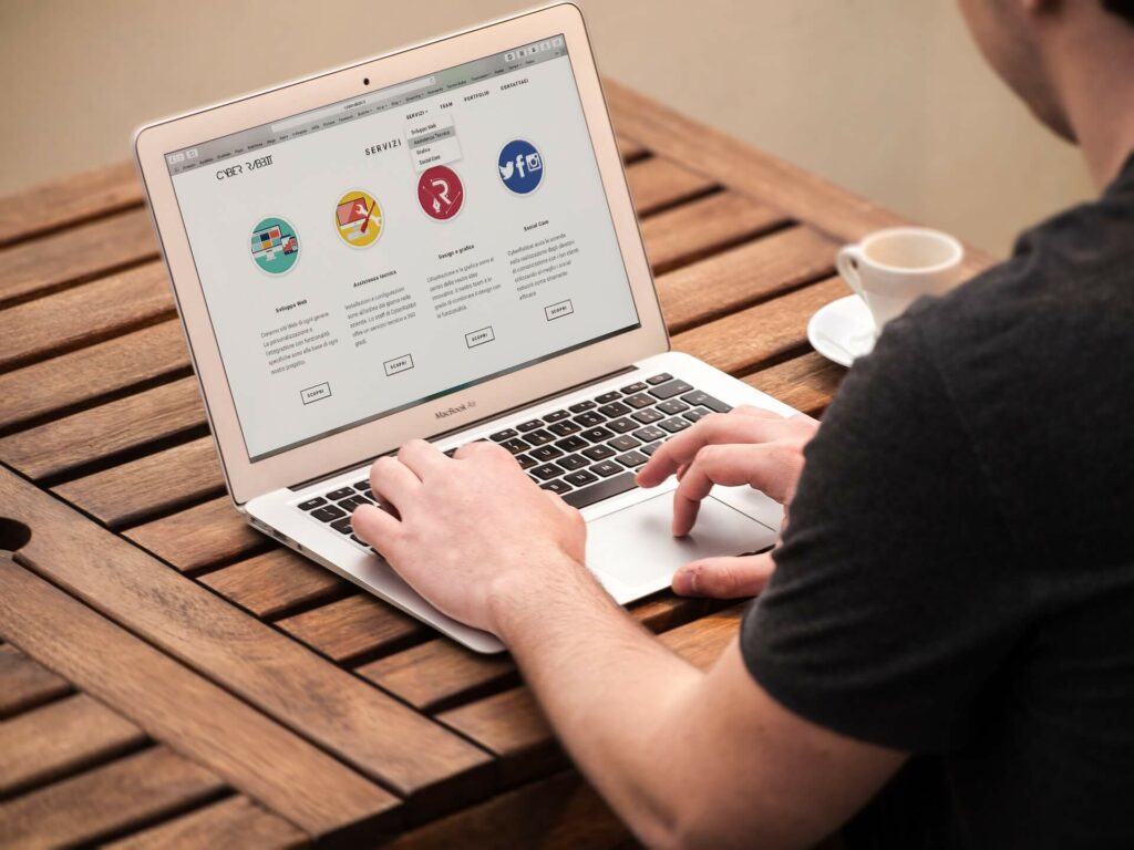 SharePoint Hub Sites vs Subsites: The Comparison Guide